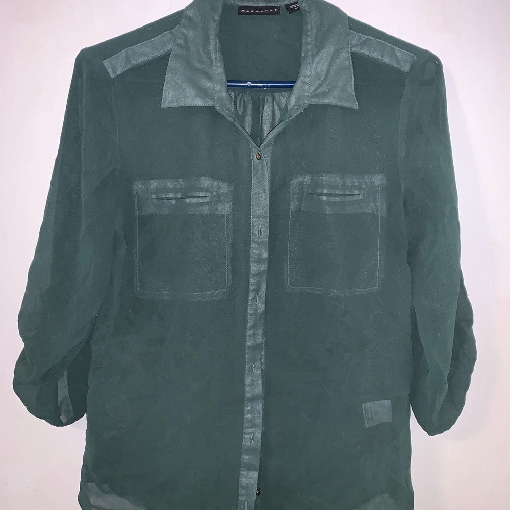 Mid sleeve sheer top